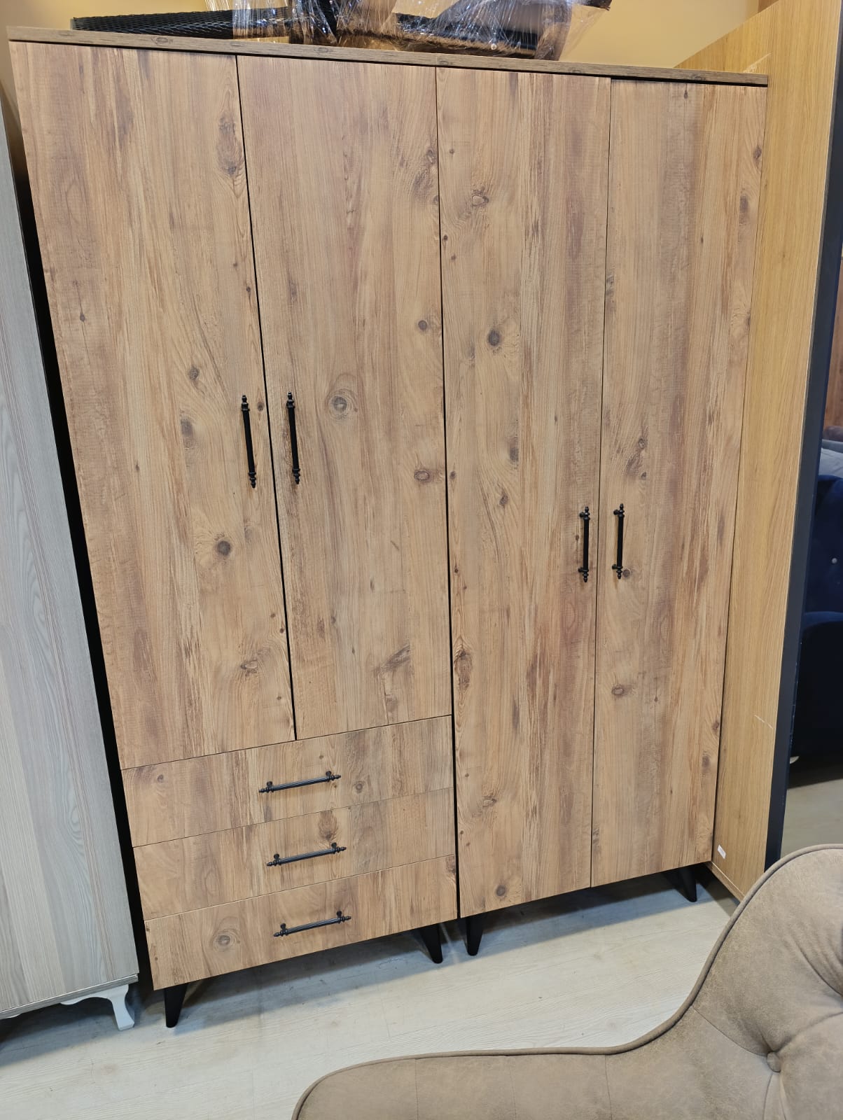 4 KAPAKLI SIFIR CEVİZ DOLAR